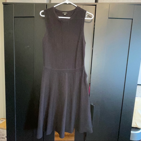 Ann Taylor sweeter dress - Picture 2 of 7